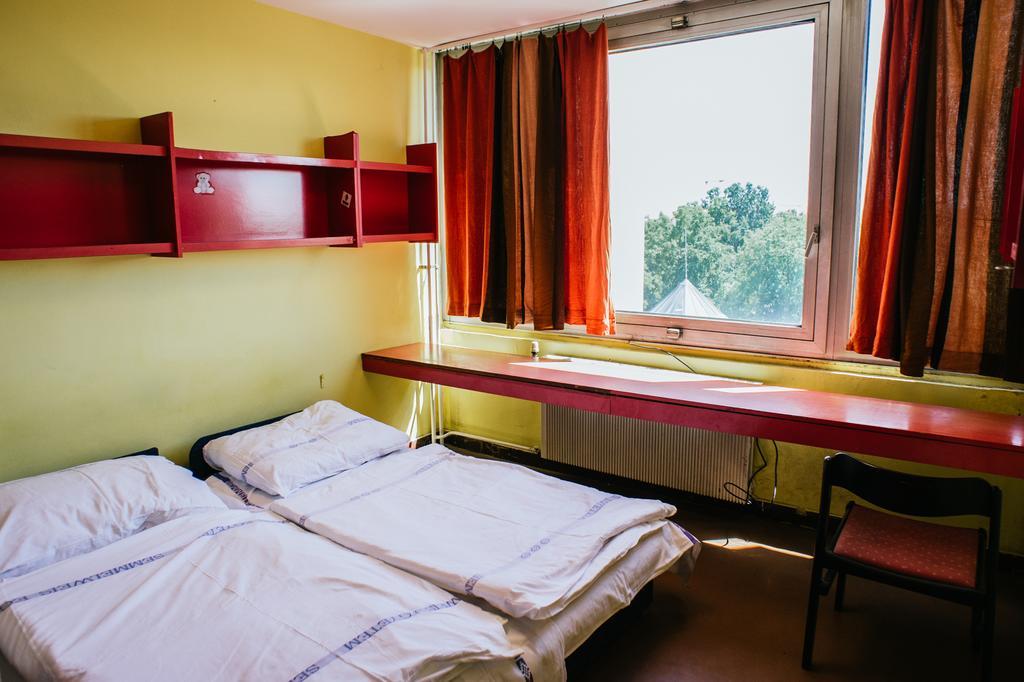 City Hostel Pest 35. Будапеща Екстериор снимка